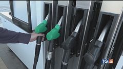 Carburanti alle stelle Cdm verso nuovi tagli
