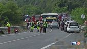 Schianto sulla strada delle vacanze, 6 morti