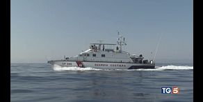 Lampedusa, muore sub travolto da gommone