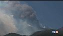 L'Etna ferma i voli, tra attese e disagi