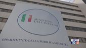 Sbarchi dimezzati calano anche i reati