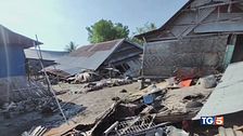 Indonesia, nuova scossa sfollati e devastazione