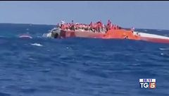 Traghetto affondato otto morti a Cipro