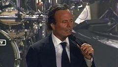 Julio Iglesias accusato di molestie