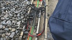 Sabotaggio treni, caos e ritardi