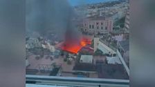 Napoli, a fuoco il teatro Sannazzaro