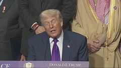 "Valuto un attacco mirato all'Iran"