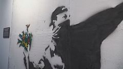 Bansky, svelata l'identità