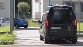 Alunno accoltella prof, è grave