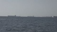 L'Iran chiude di nuovo Hormuz