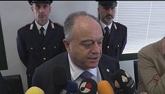 Così spiavano calciatori e cantanti