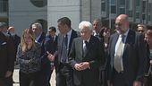 L'abbraccio di Mattarella e Meloni