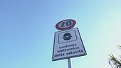 Autovelox, multe e incassi in calo