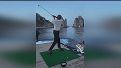 Palline in mare a Capri, Lebron sotto accusa