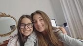 "Siete la mia vita, tornate", l'appello della madre delle sorelle scomparse