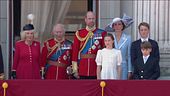 Uk, i reali al "Tropping the colour"