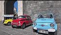 A Napoli sfilano le mitiche 500