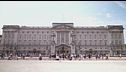Via da Buckingam Palace, è polemica