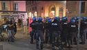 Scontri Bologna, 64 agenti feriti