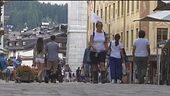 Cortina, stretta sul turismo cafone