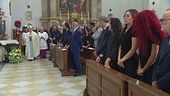 Papa: "L'amore è l'ornamento più bello"