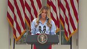 Melania Trump riappare in pubblico
