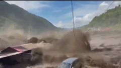 Frane e alluvioni, strage in Tibet