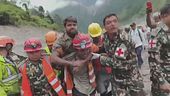 Nepal, estratti vivi dopo 9 giorni