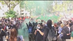 Studenti in piazza, caos in Francia