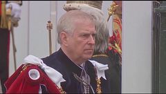 Re Carlo "scarica" Andrea