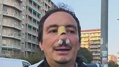Botte al prof che lo interroga