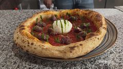 Cocktail e pizze gourmet