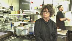 Una chef siciliana alla guida di una brigata di uomini