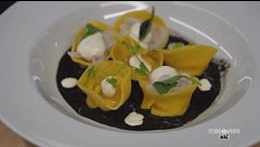 Pasta al nero di seppia in due versioni