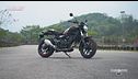 Royal Enfield Guerrilla 450 Apex 2026: l'unione di carattere, sostanza e sportività