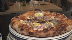 A Miami tutti pazzi per la 'Pizza Ancelotti': "Cipolle, uova sode e…"