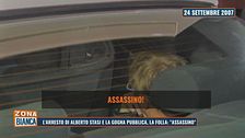 L'arresto di Alberto Stasi e la gogna pubblica, la folla: "Assassino"