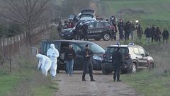 Federica, un corpo e tracce di sangue nella ditta del marito