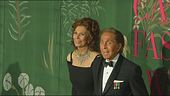 L'omaggio a Valentino, l'ultimo imperatore della moda
