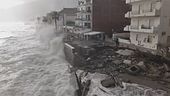 Maltempo, onde fino a sedici metri e miliardi di danni