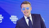 Dalla tuta grigia di Maduro in manette agli occhiali specchiati di Macron