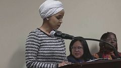 Deputata Dem aggredita, "impostora", tensione a Minneapolis