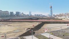 Cantieri ancora aperti, gli affitti e i prezzi alle stelle, zone off limits, buche