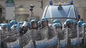 Da Amnesty International manuale per difendersi dalle Forze dell'Ordine