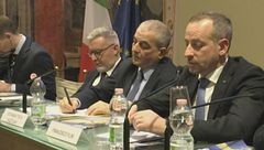 "In Russia non c'è separazione delle carriere", "altro che toni bassi"