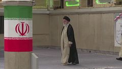 Telecamere hackerate, telefoni "occupati", la soffiata sull'ayatollah nel bunker