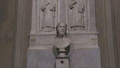 Il busto del Cristo Salvatore è opera di Michelangelo Buonarroti