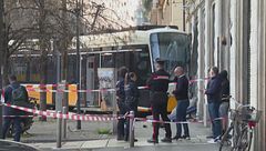 Tram deragliato, accertamenti medici e sequestro delle scarpe