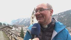 Via tonaca e breviario, in tuta e scarponi per gareggiare alle "Pretiadi"