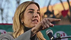 Salis lancia il martello contro la segretaria del Pd, "Pronta a candidarmi"